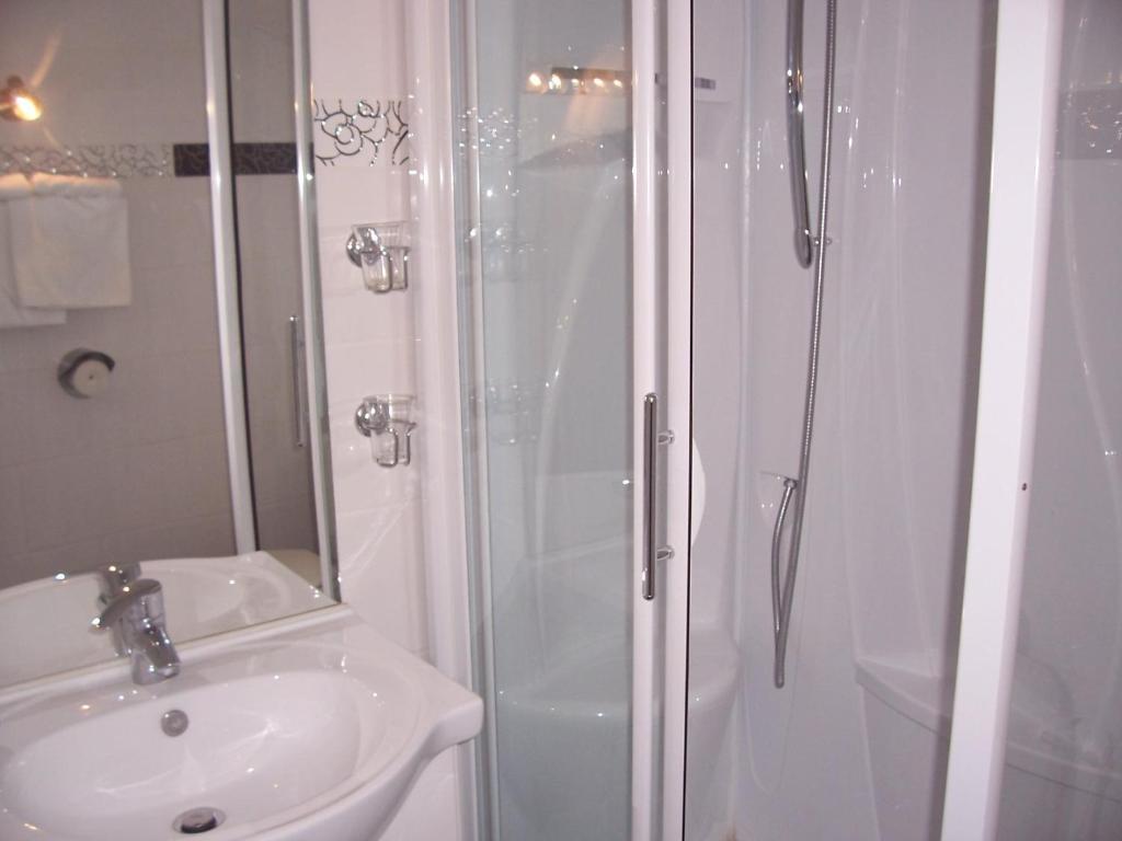 Hotel Beausejour Barbotan-les-Thermes Room photo